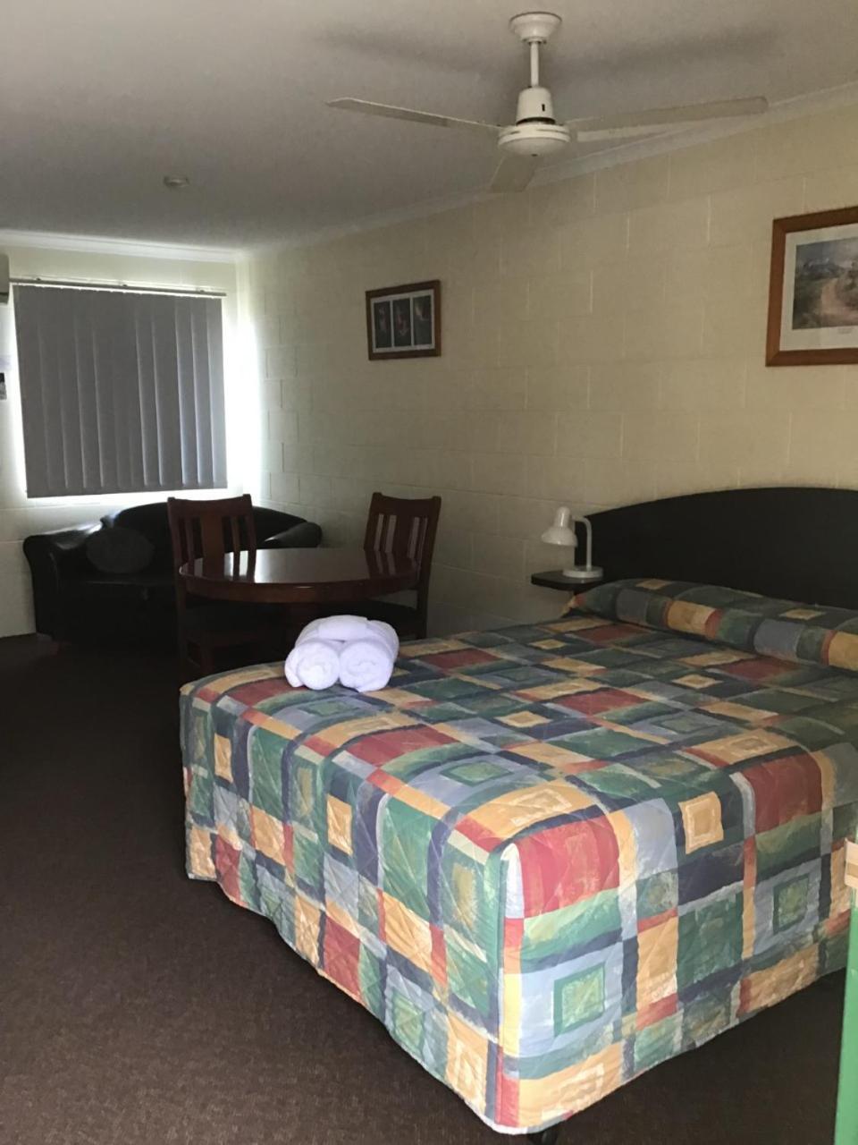 Harbour Lodge Motel Гладстон Екстериор снимка