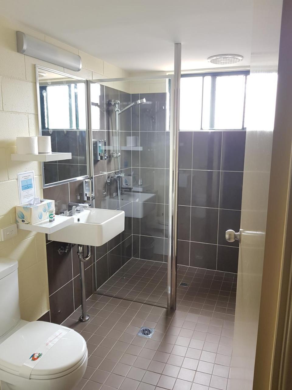 Harbour Lodge Motel Гладстон Екстериор снимка